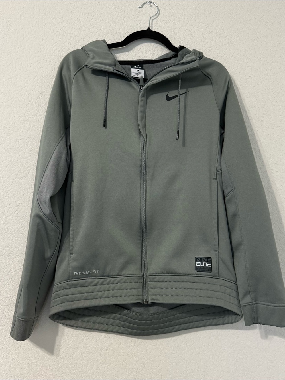 Nike Full-Zip Therma-FIT Hooded Jacket